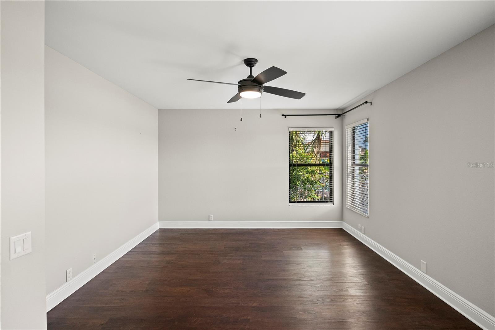BAYSIDE WEST - Residential