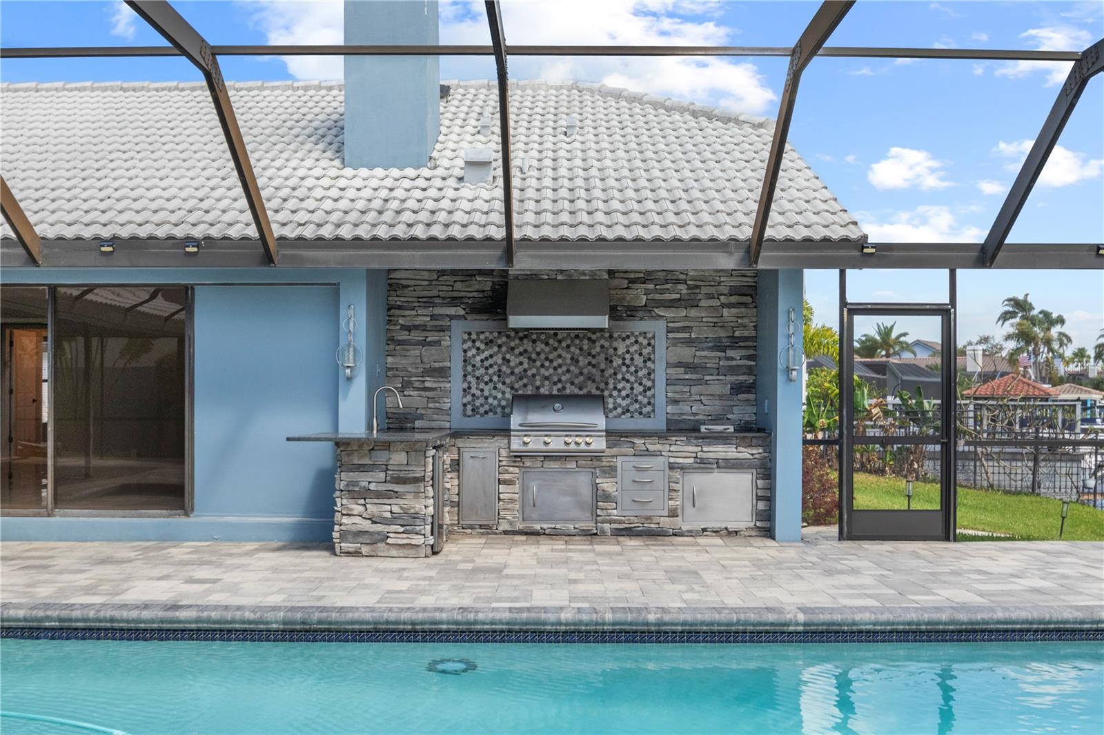 BAYSIDE WEST - Residential