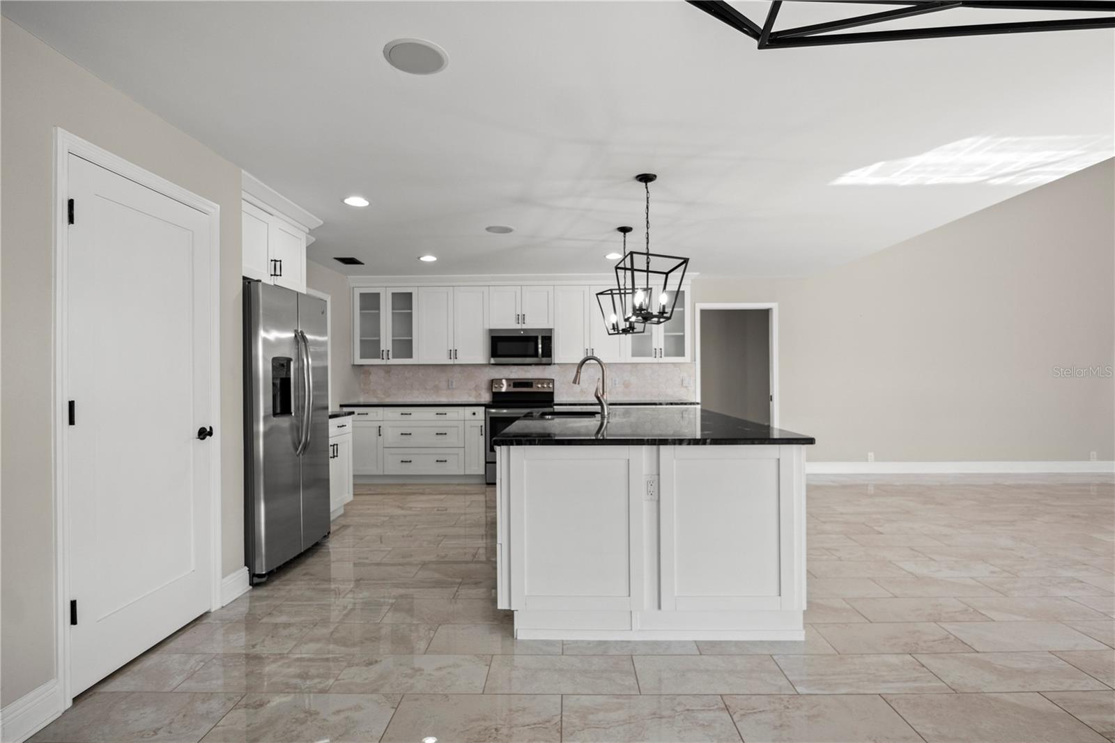 BAYSIDE WEST - Residential