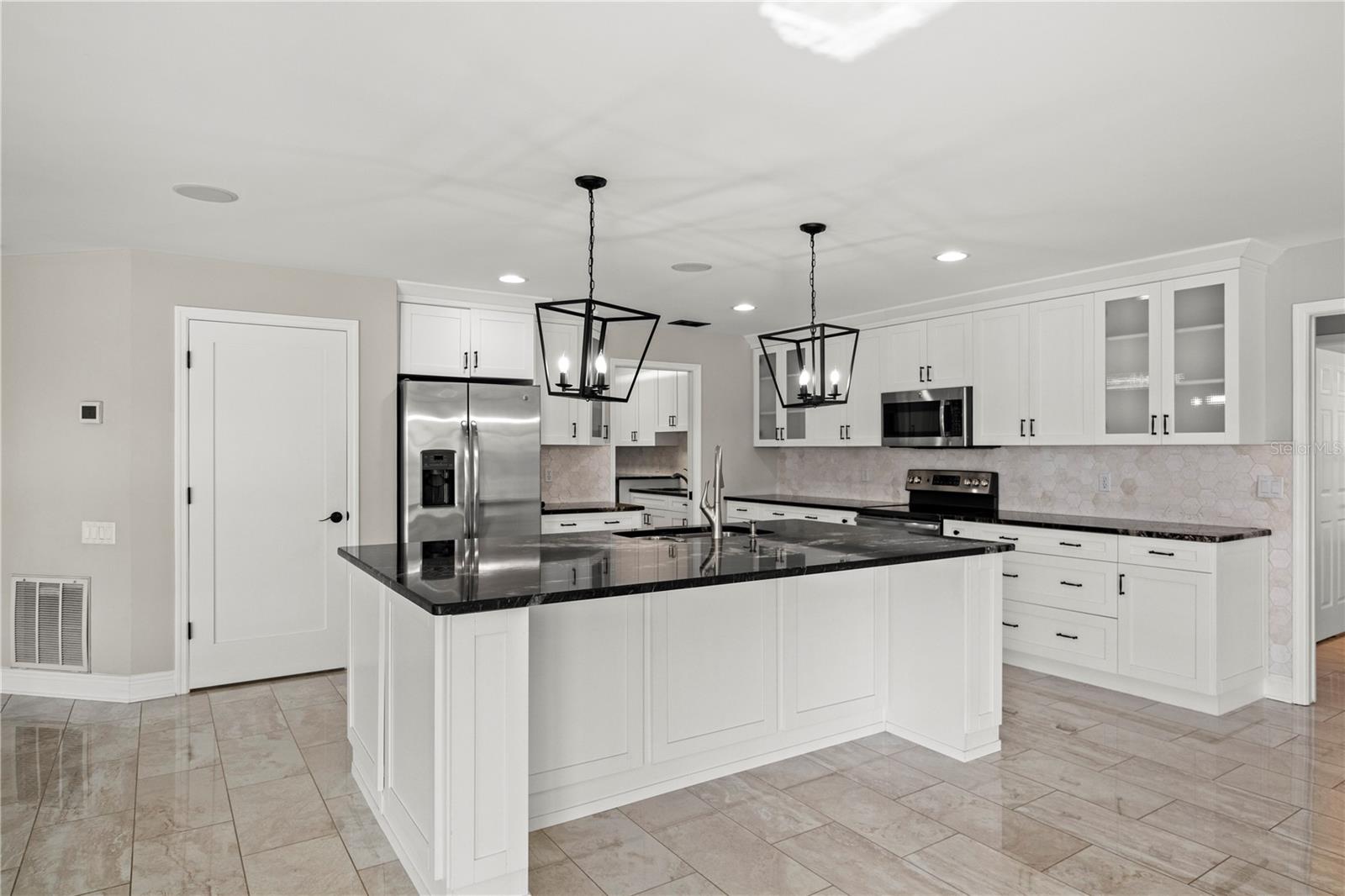 BAYSIDE WEST - Residential