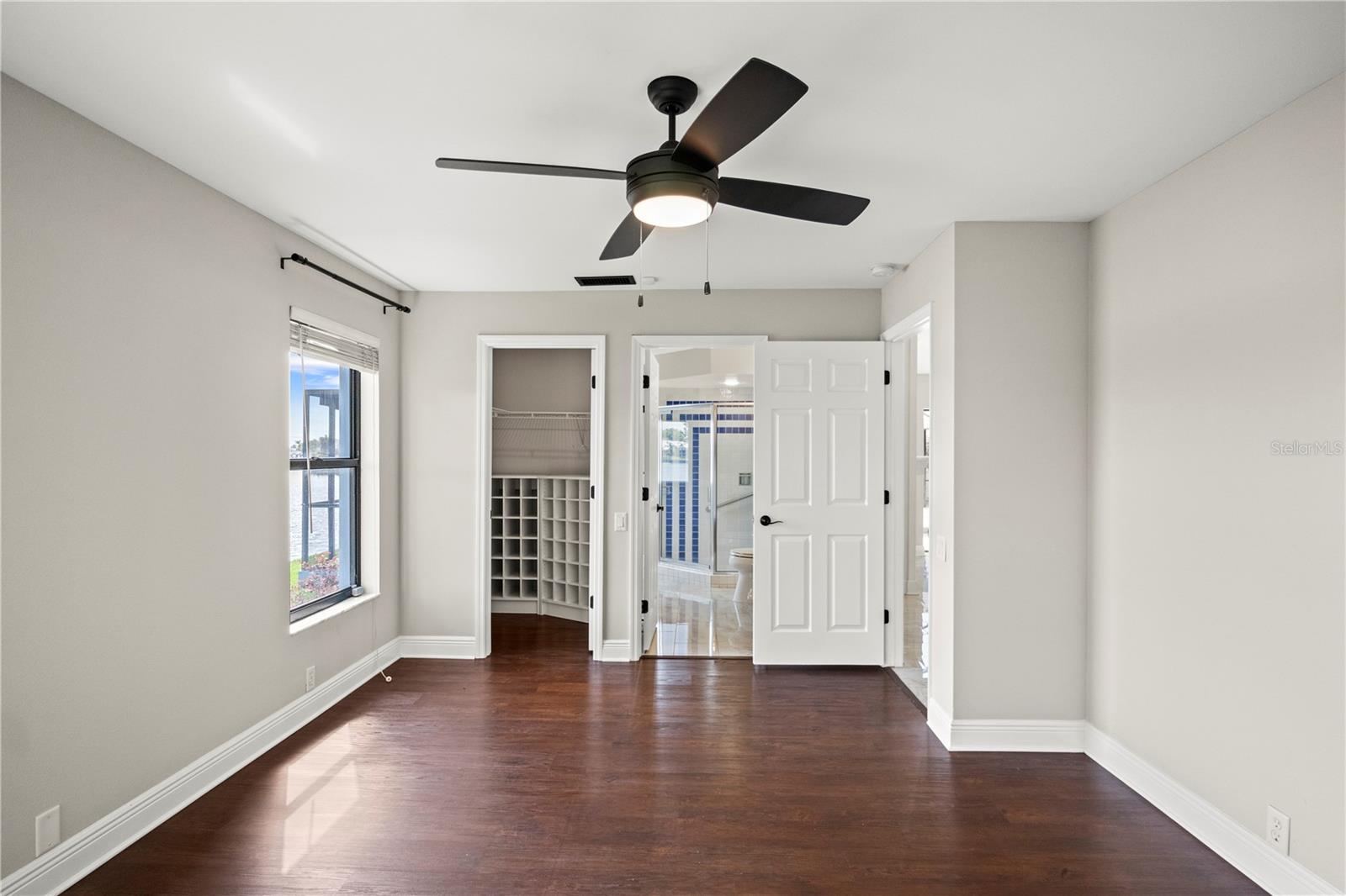 BAYSIDE WEST - Residential