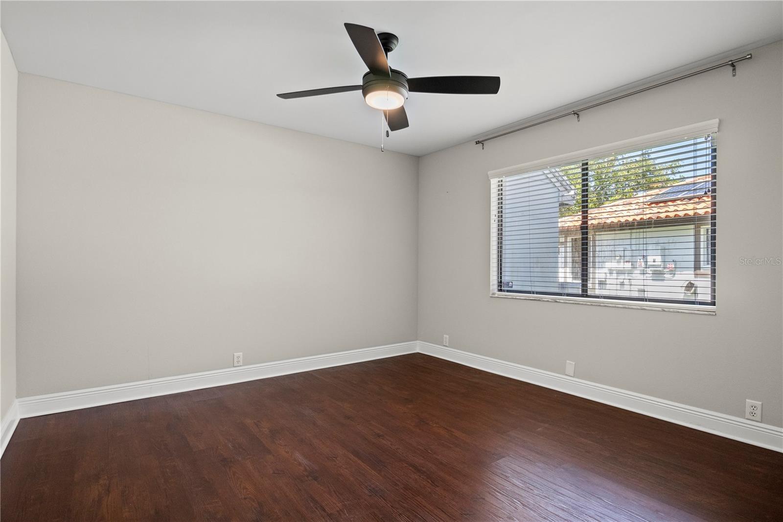 BAYSIDE WEST - Residential
