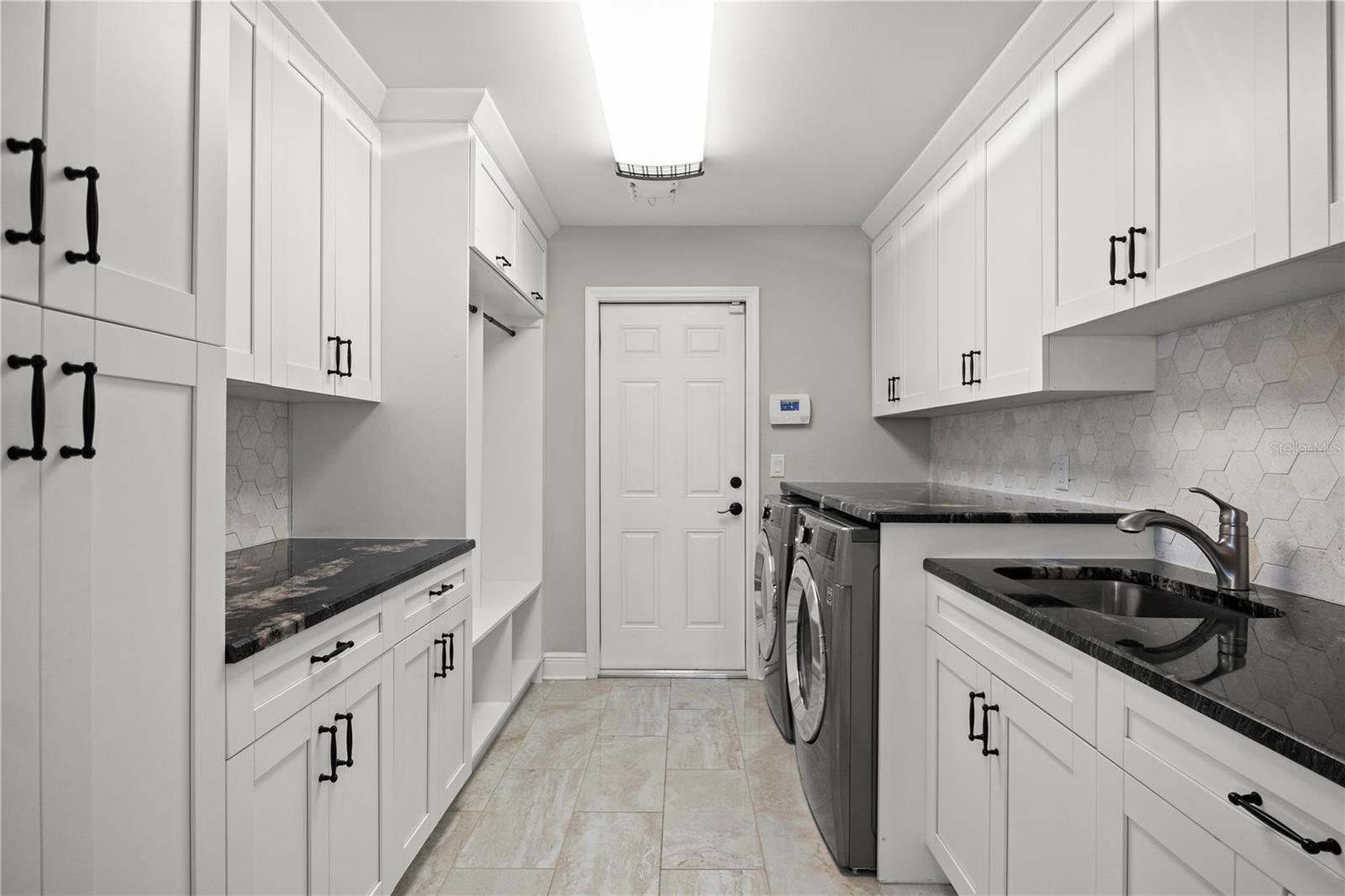 BAYSIDE WEST - Residential