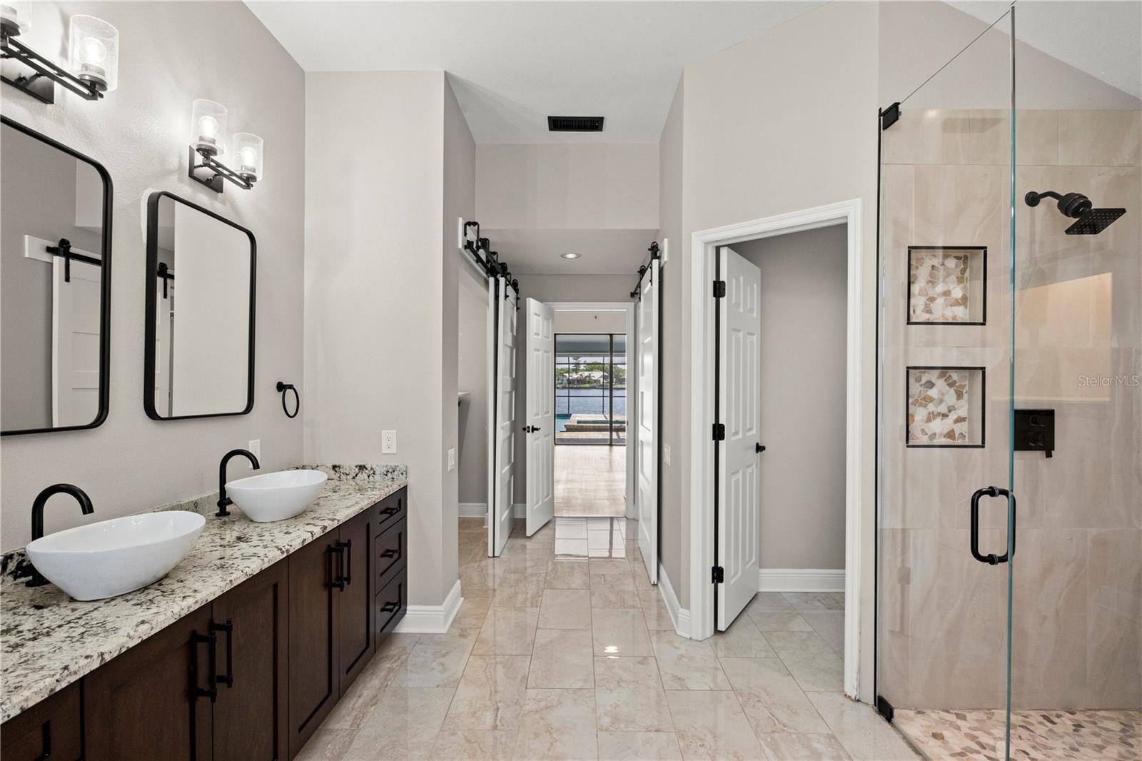 BAYSIDE WEST - Residential