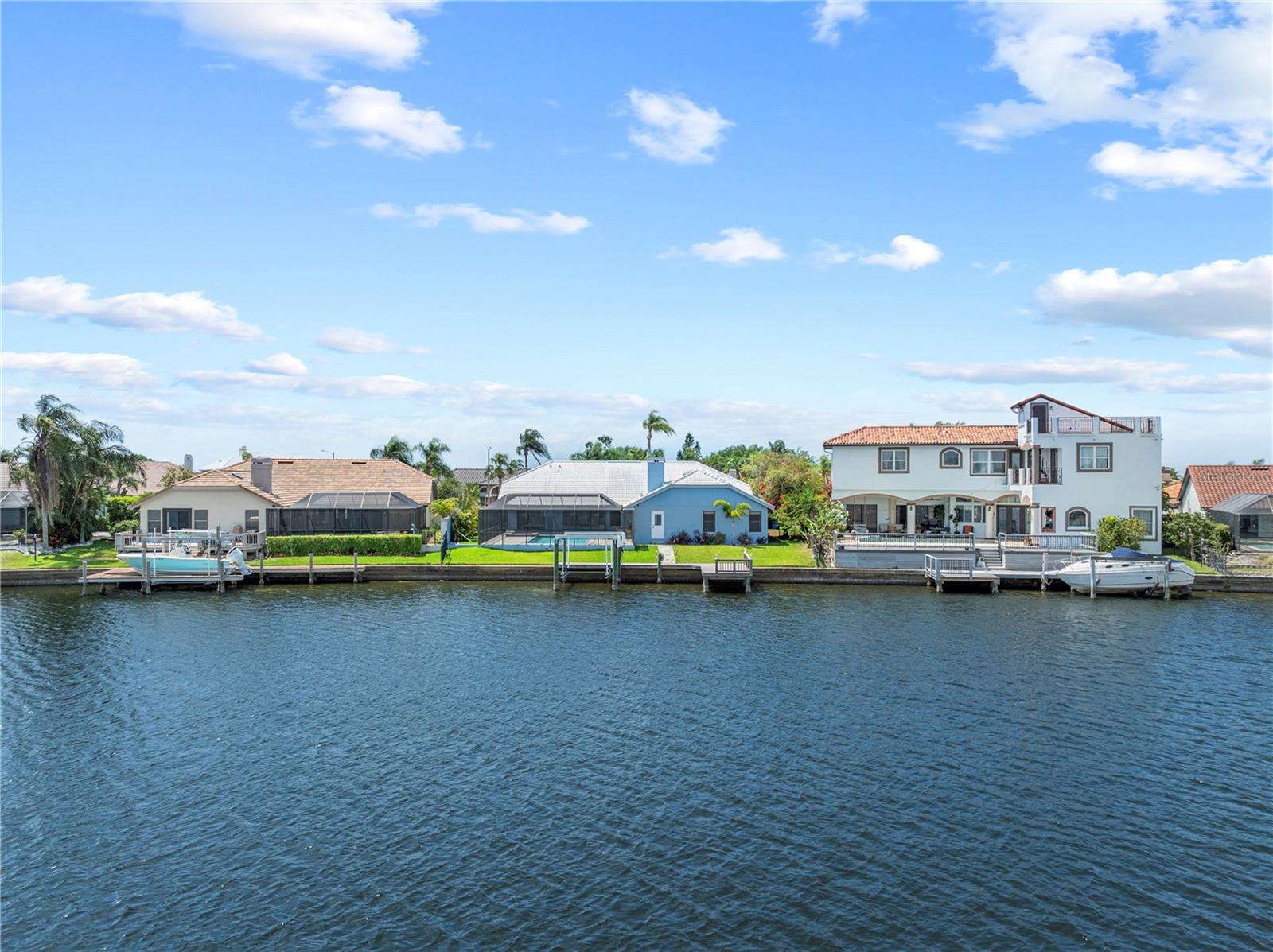 BAYSIDE WEST - Residential