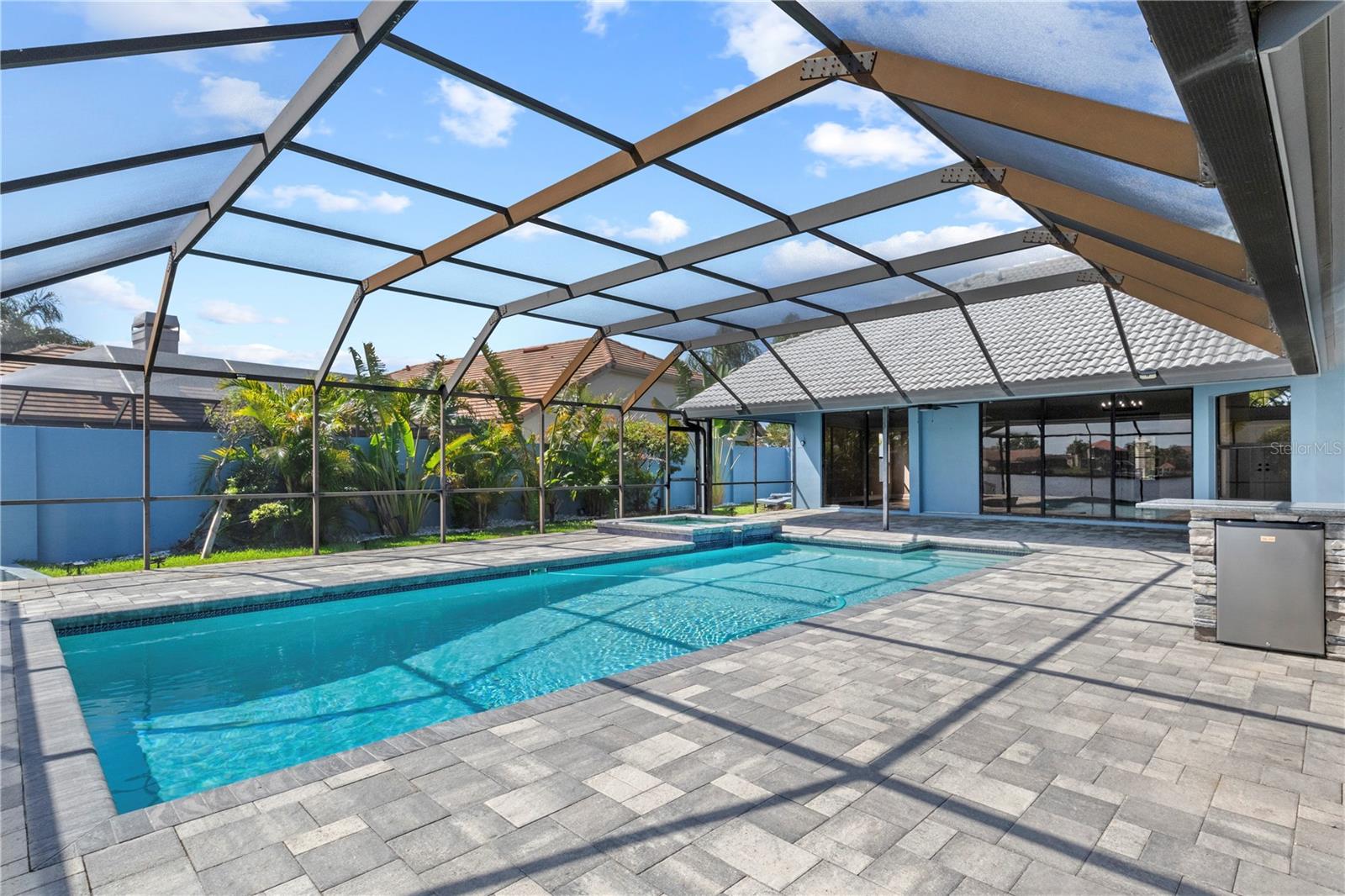 BAYSIDE WEST - Residential