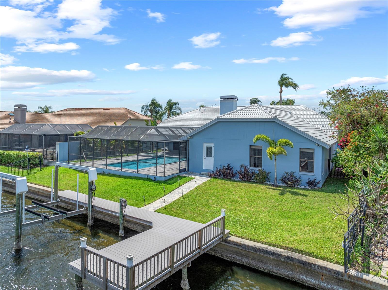 BAYSIDE WEST - Residential