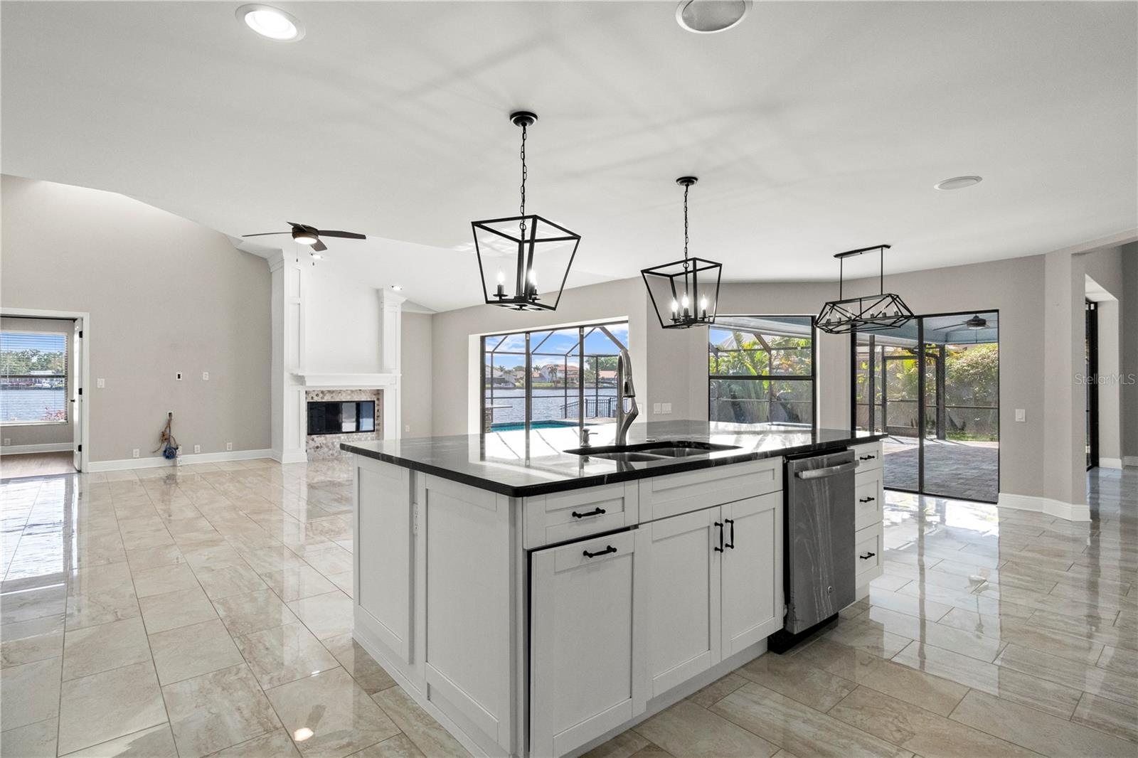 BAYSIDE WEST - Residential