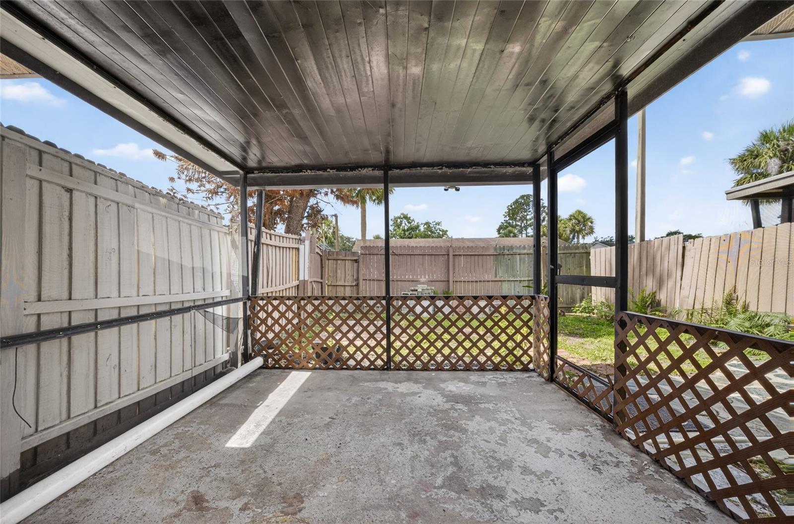 WESTSIDE TOWNHOMES - Residential