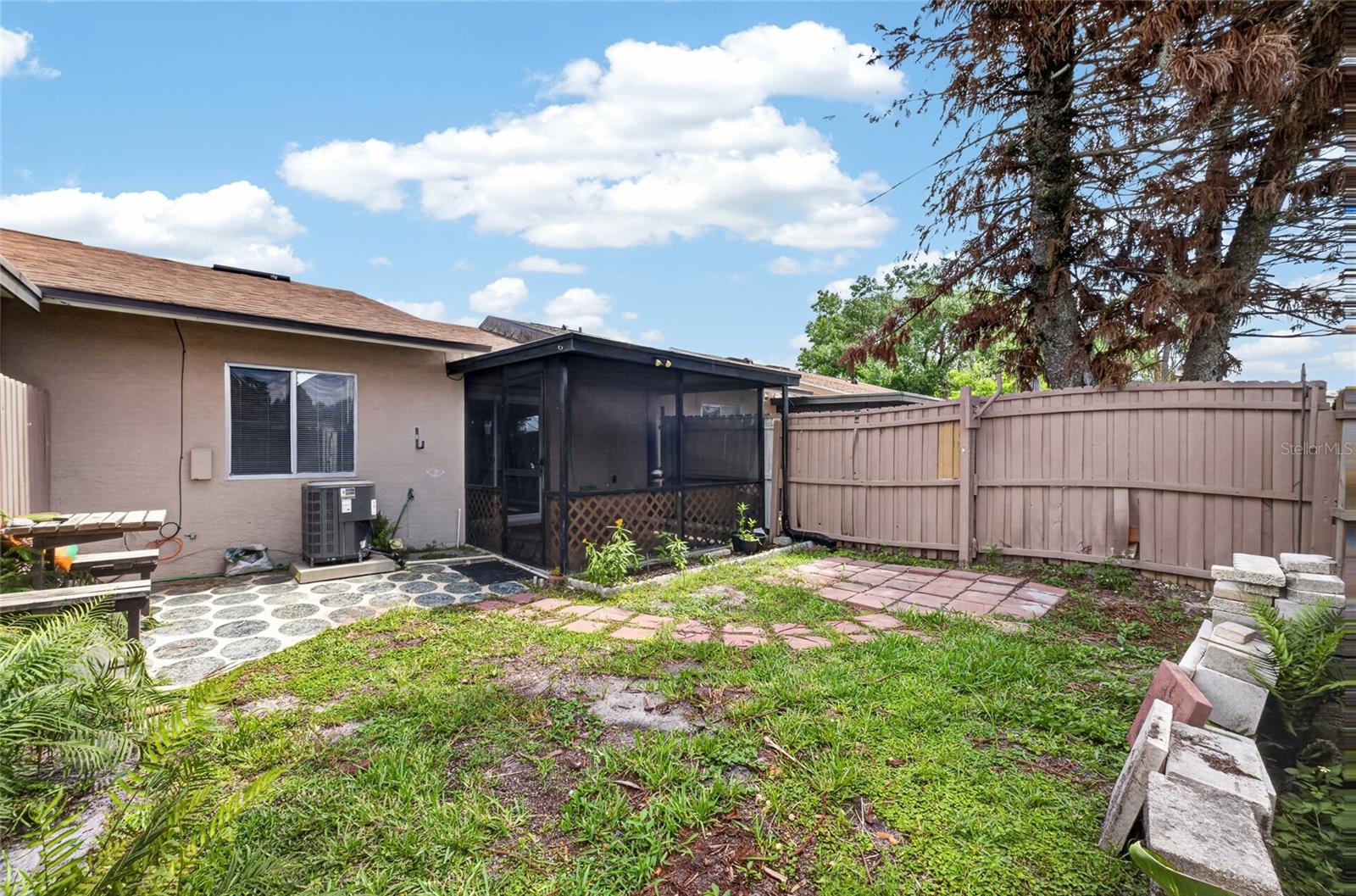 WESTSIDE TOWNHOMES - Residential