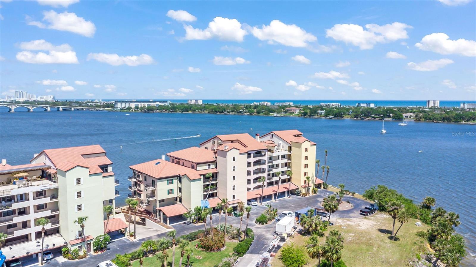 MARINA POINT PH 01 CONDO - Residential