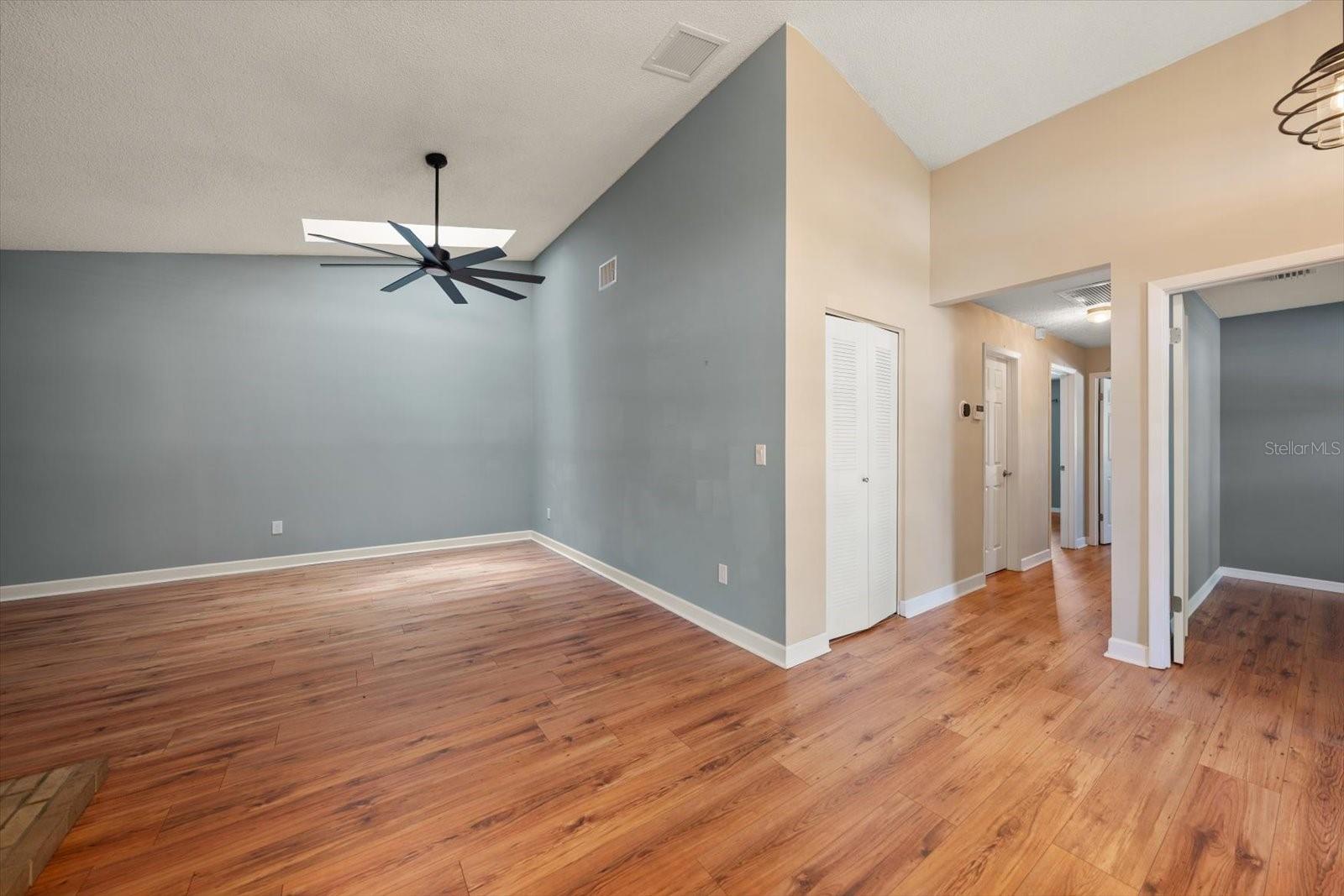 BAY TOWNE WEST - Residential