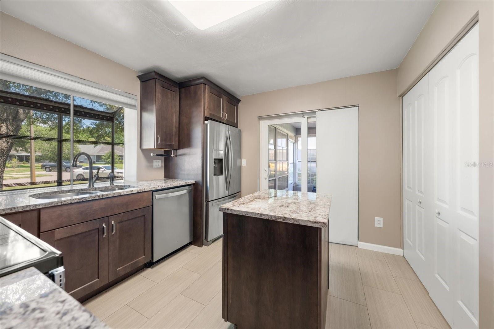 BAY TOWNE WEST - Residential