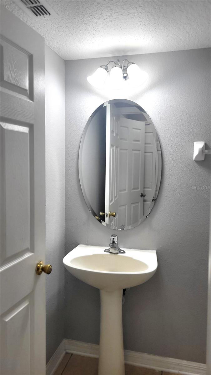 CLUBSIDE POINTE - Residential