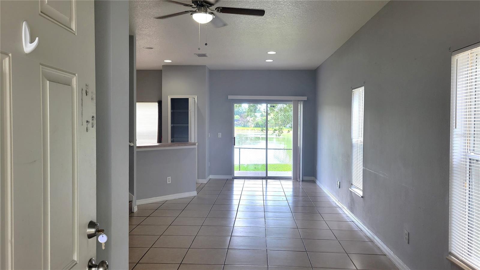 CLUBSIDE POINTE - Residential