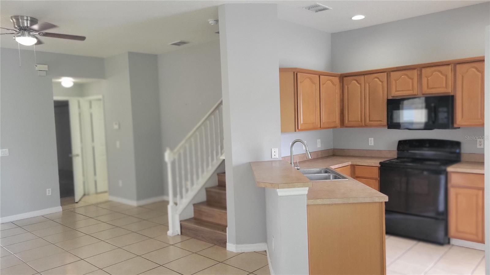 CLUBSIDE POINTE - Residential