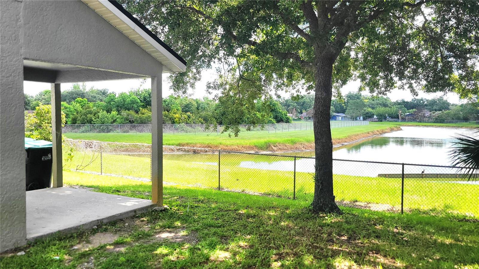 CLUBSIDE POINTE - Residential