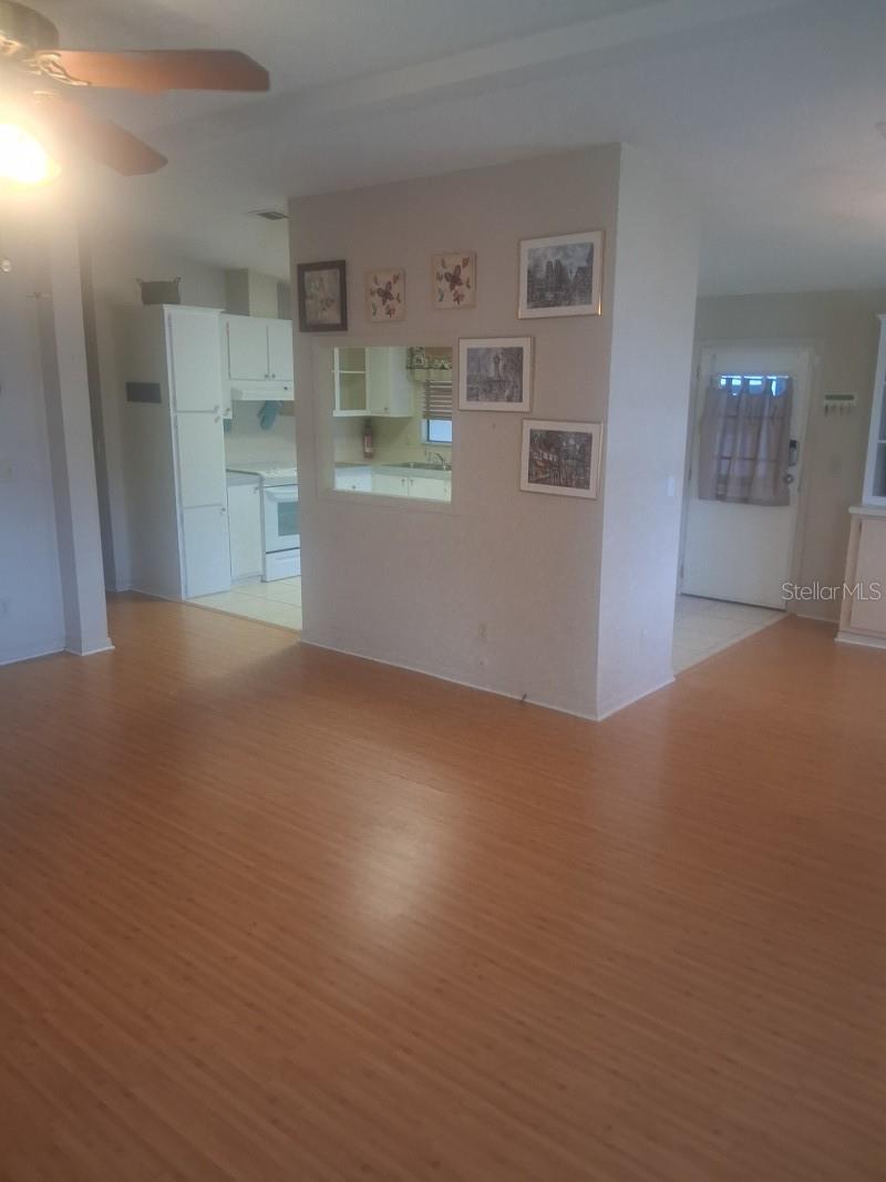LADY LAKE ORANGE BLOSSOM GARDENS UNIT 10 - Residential