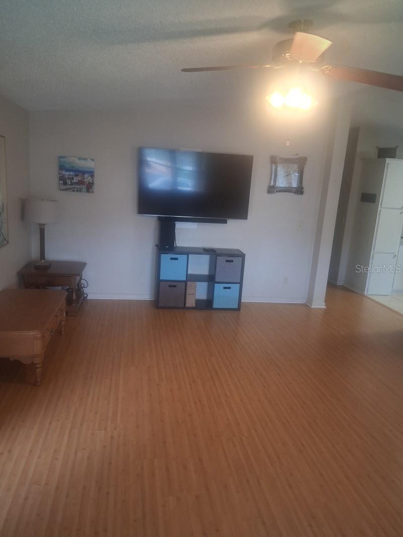 LADY LAKE ORANGE BLOSSOM GARDENS UNIT 10 - Residential