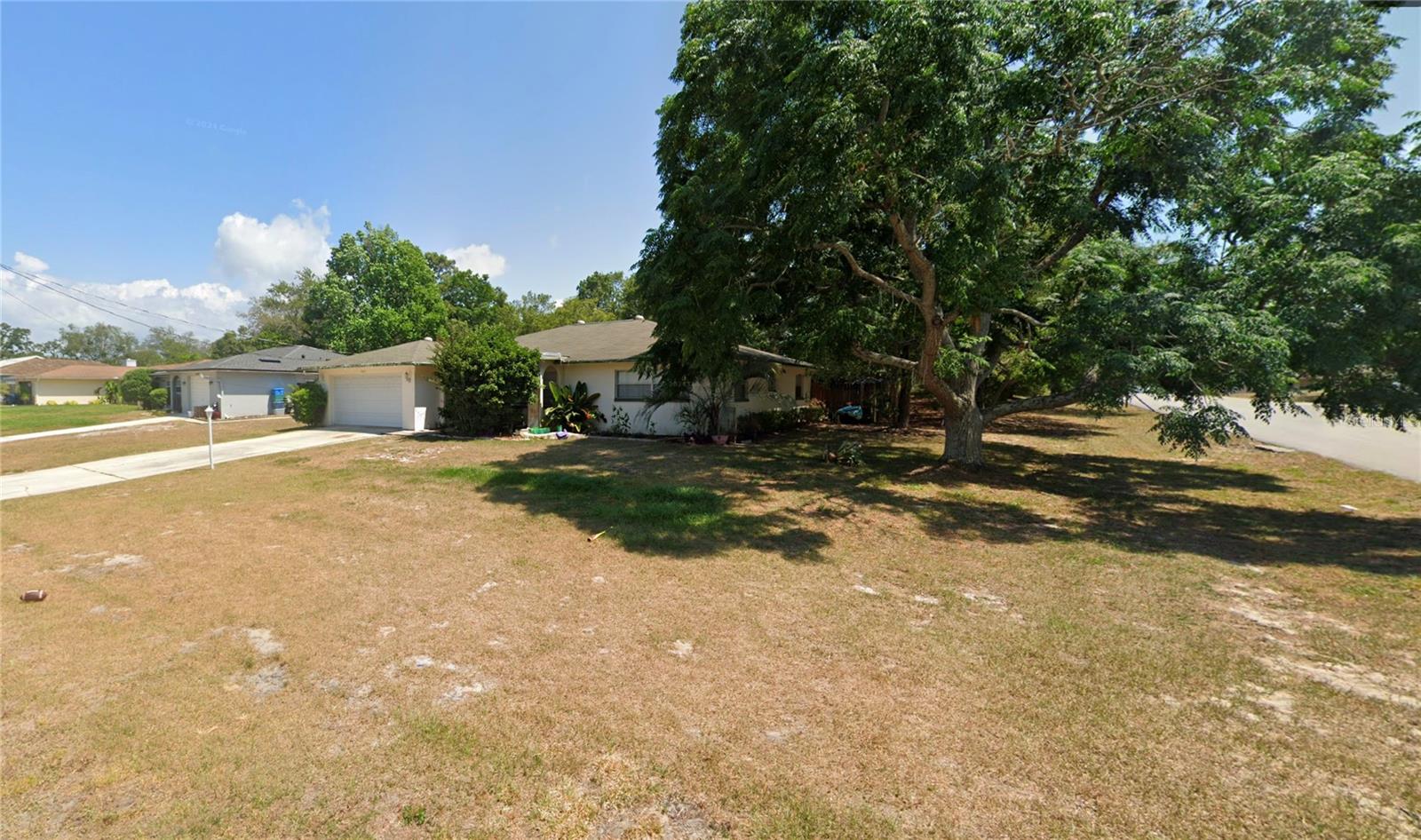 SPRING HILL - Residential