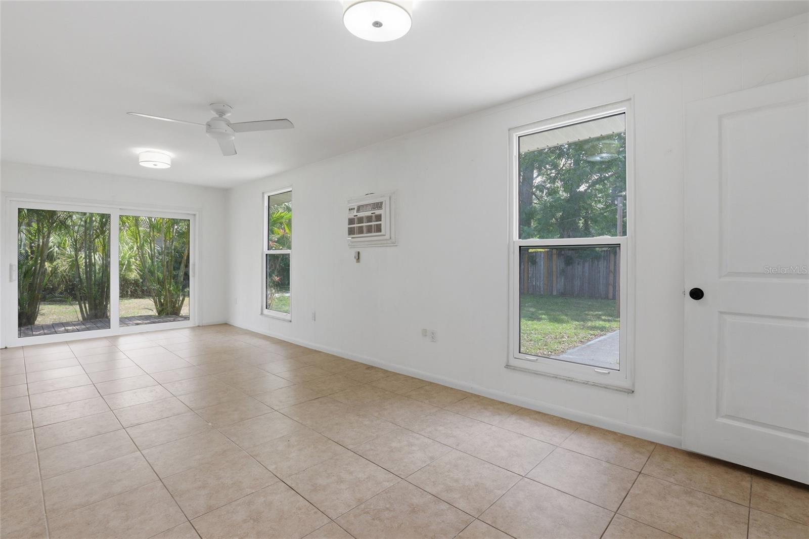 SARASOTA MANOR VACATING PLAT - Residential