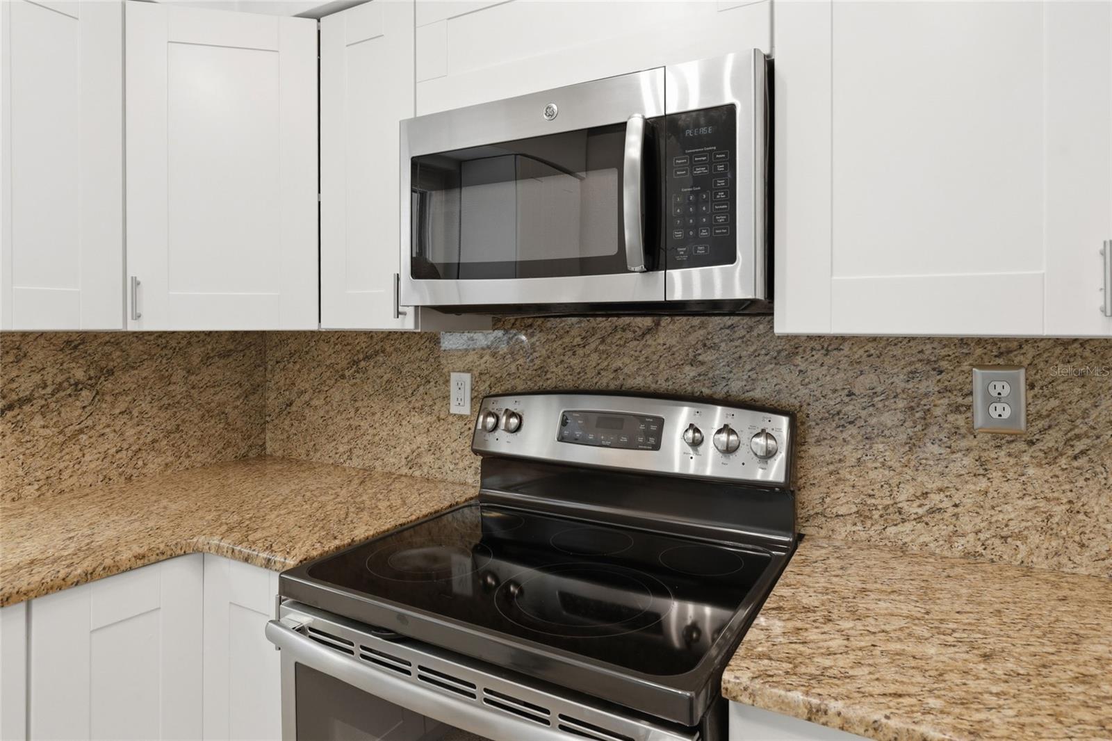 SARASOTA MANOR VACATING PLAT - Residential