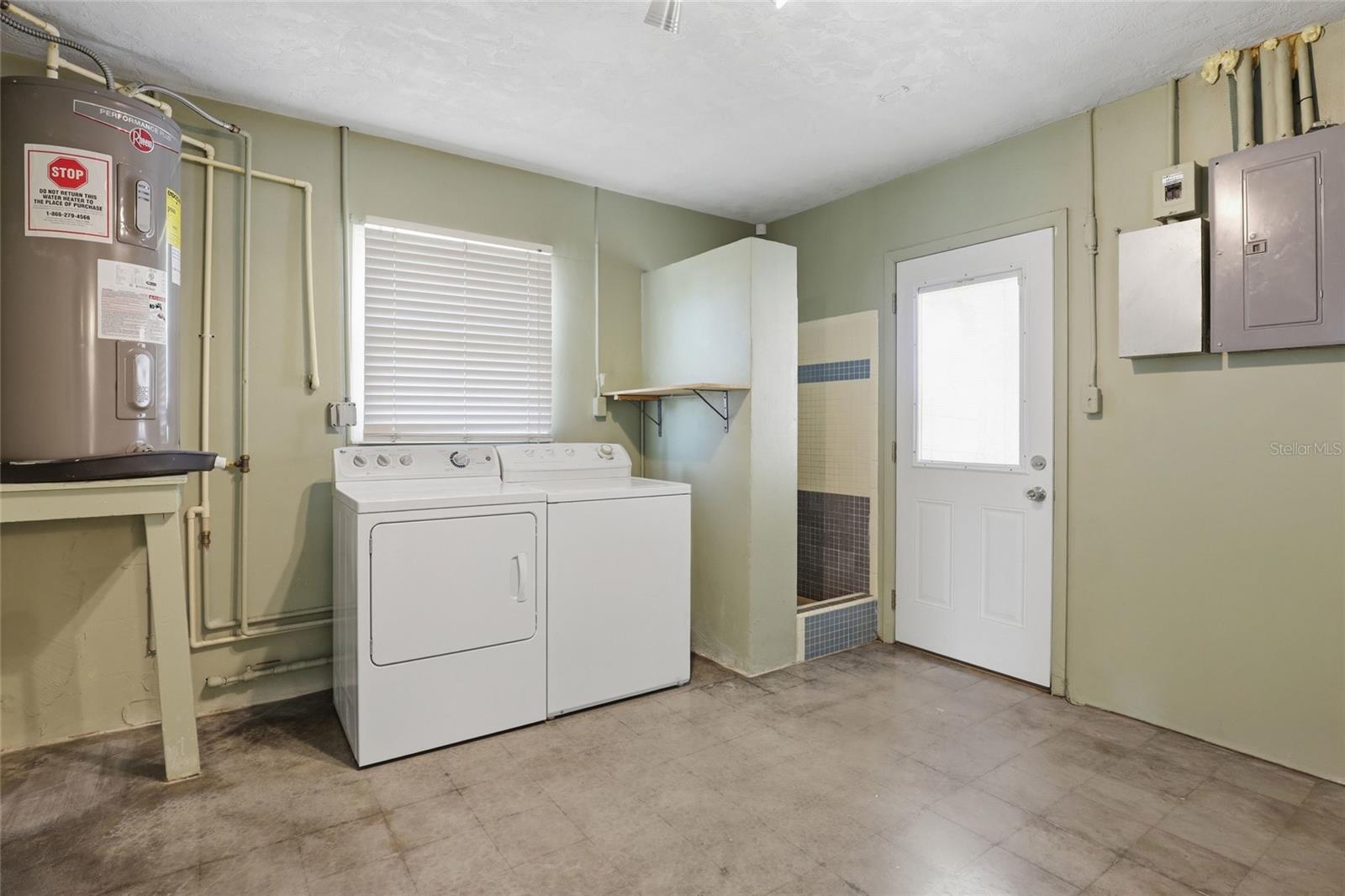 SARASOTA MANOR VACATING PLAT - Residential
