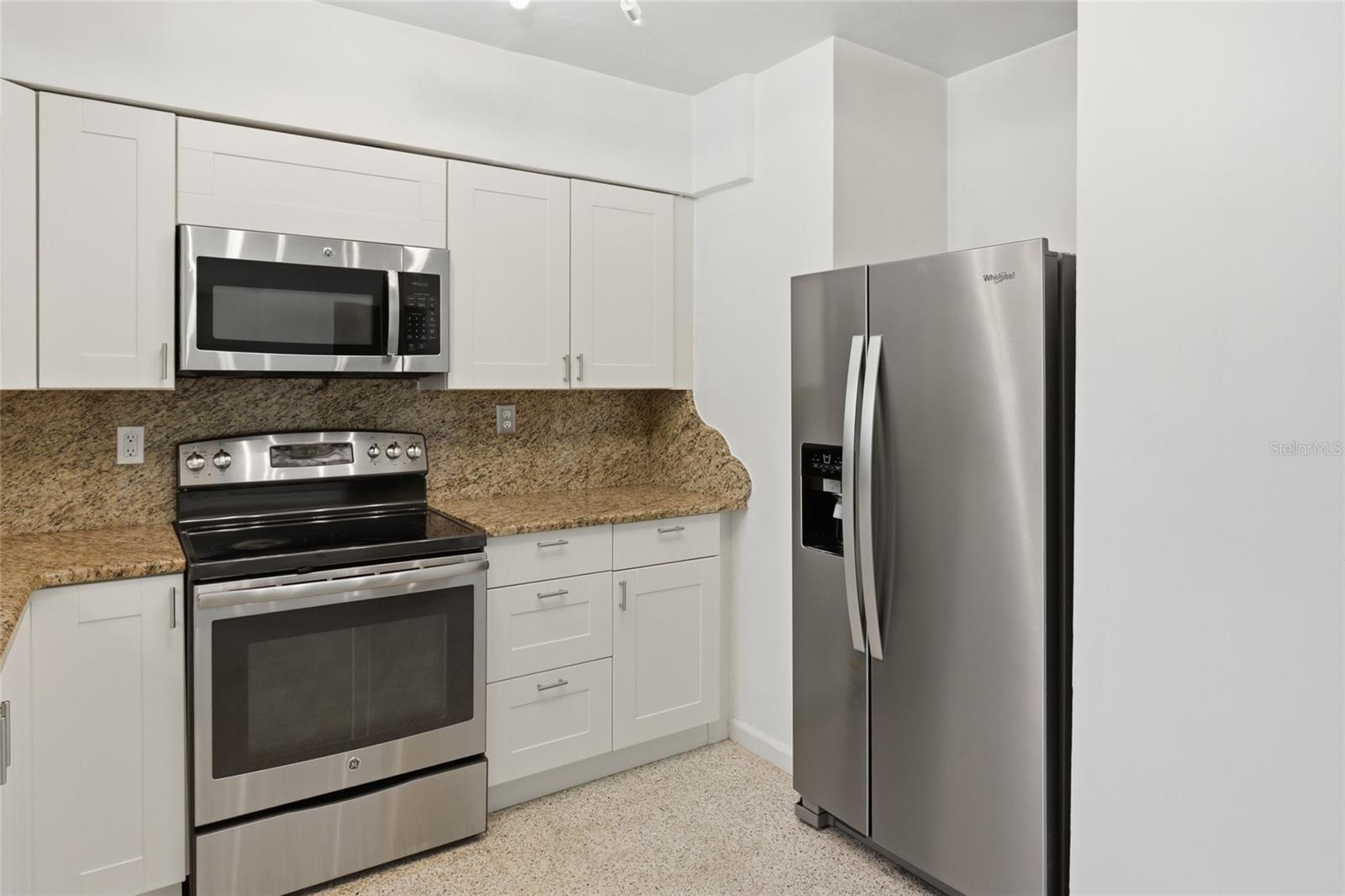 SARASOTA MANOR VACATING PLAT - Residential
