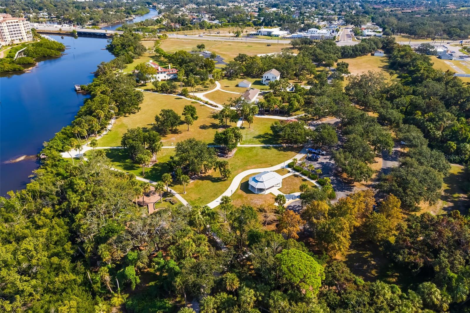 SARASOTA MANOR VACATING PLAT - Residential