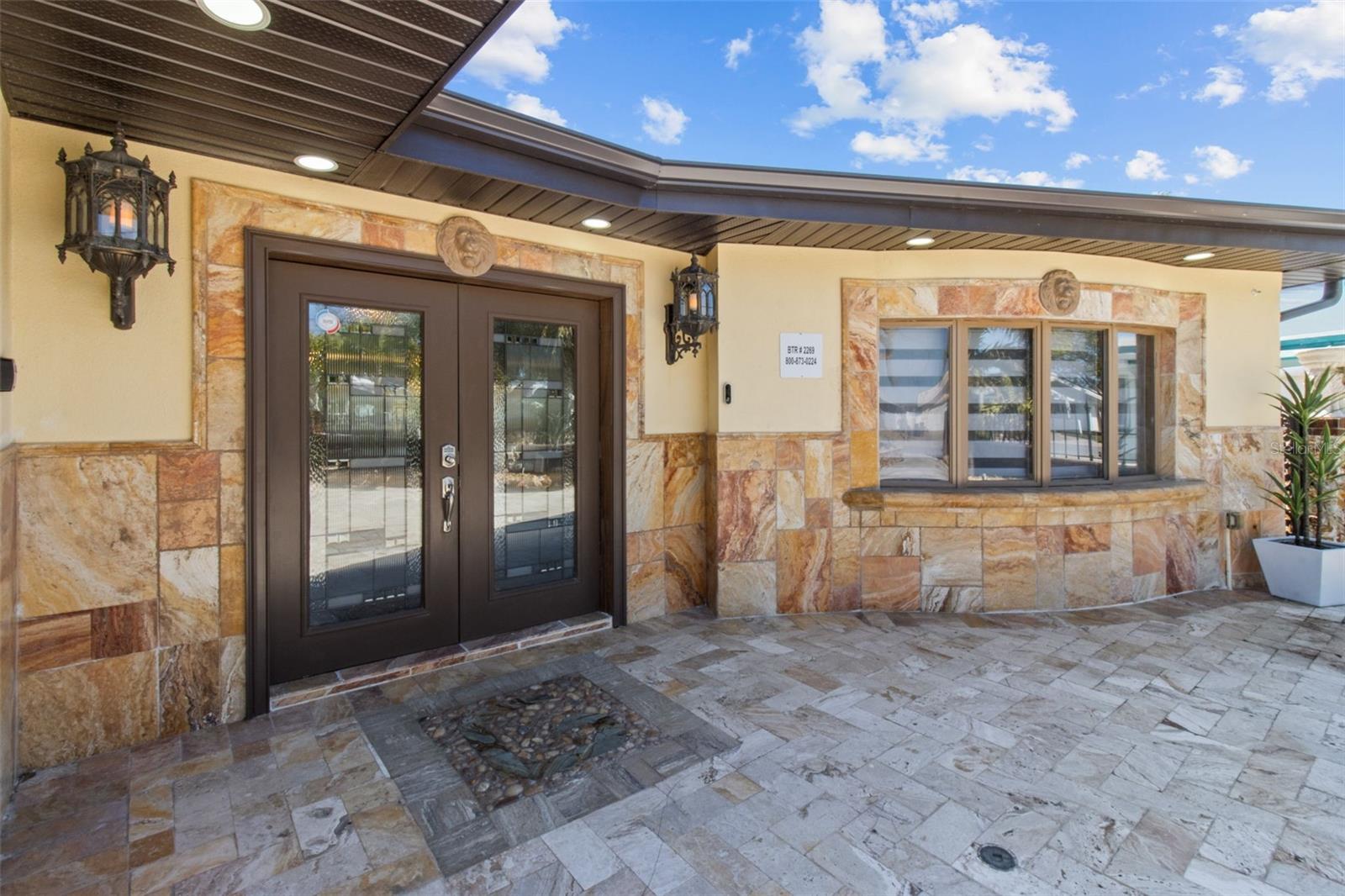 LA HACIENDA 1ST ADD - Residential