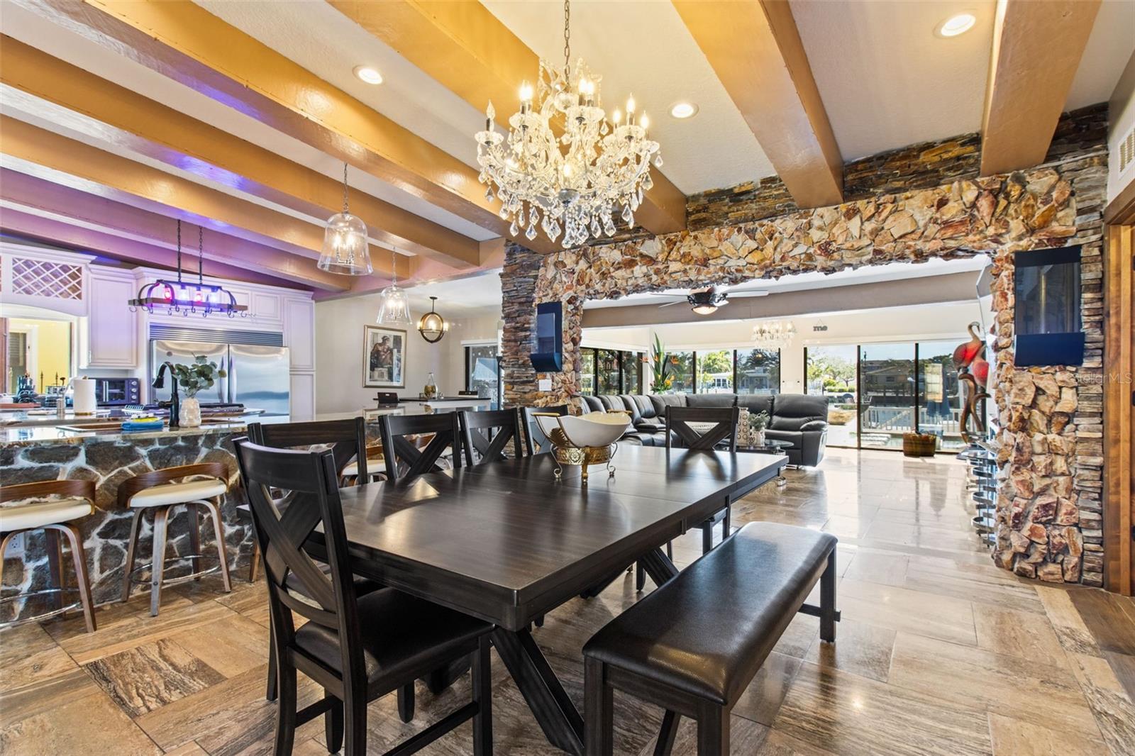 LA HACIENDA 1ST ADD - Residential