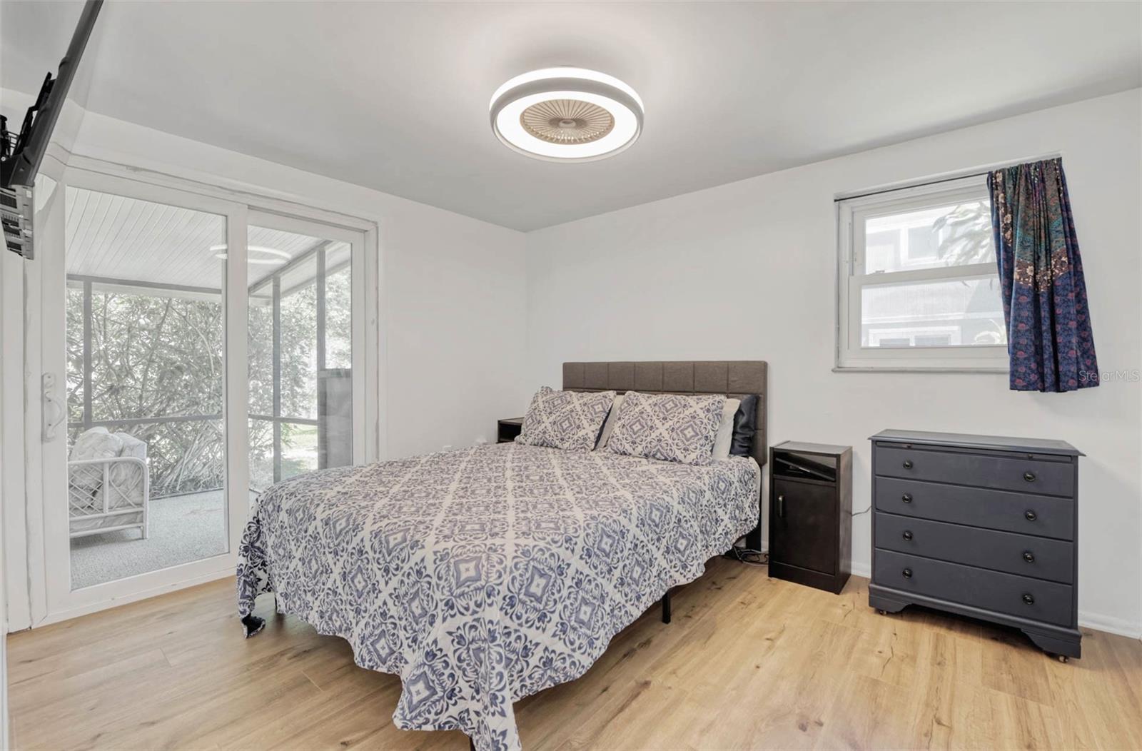 RESTFUL PINES - Residential Lease