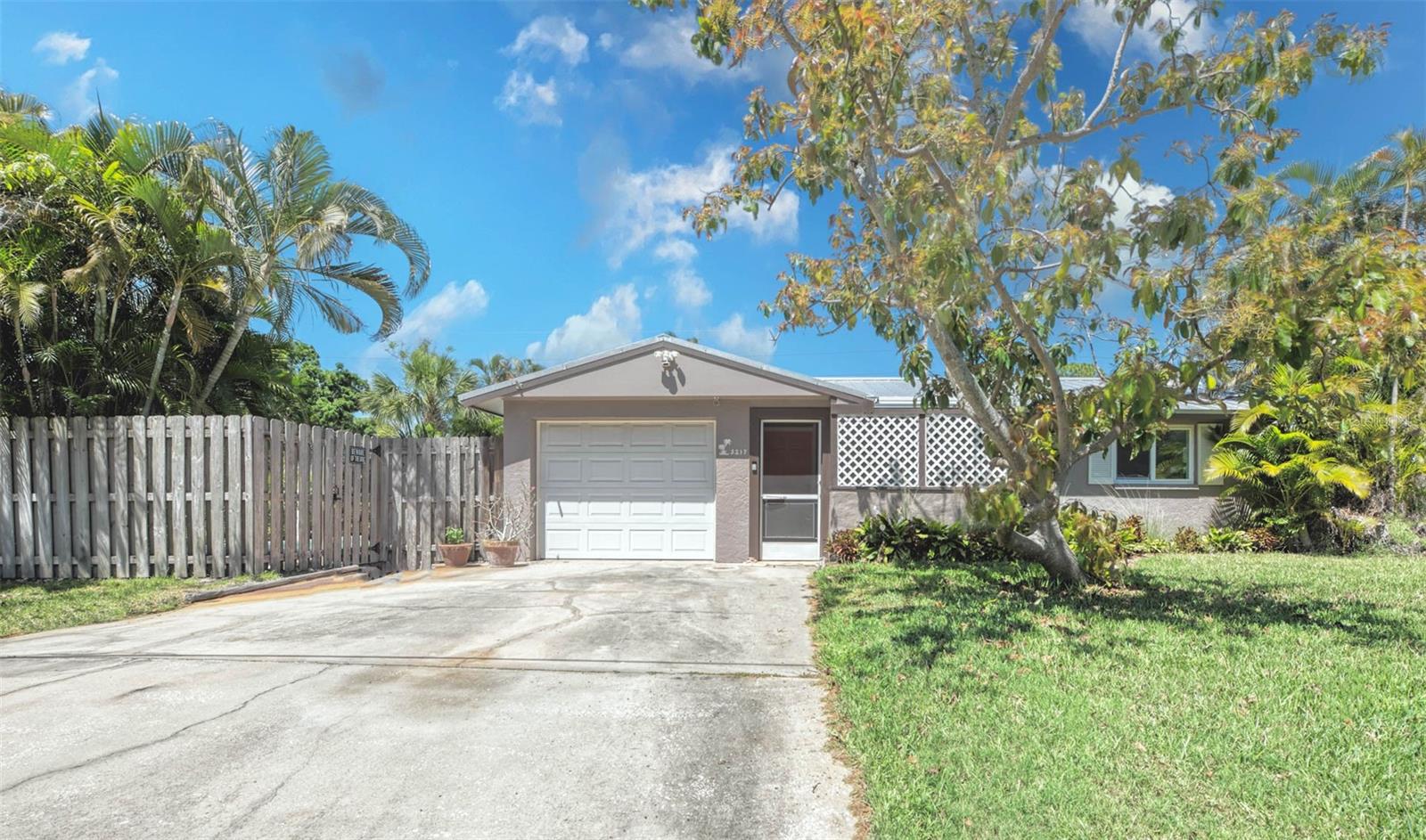 RESTFUL PINES - Residential Lease