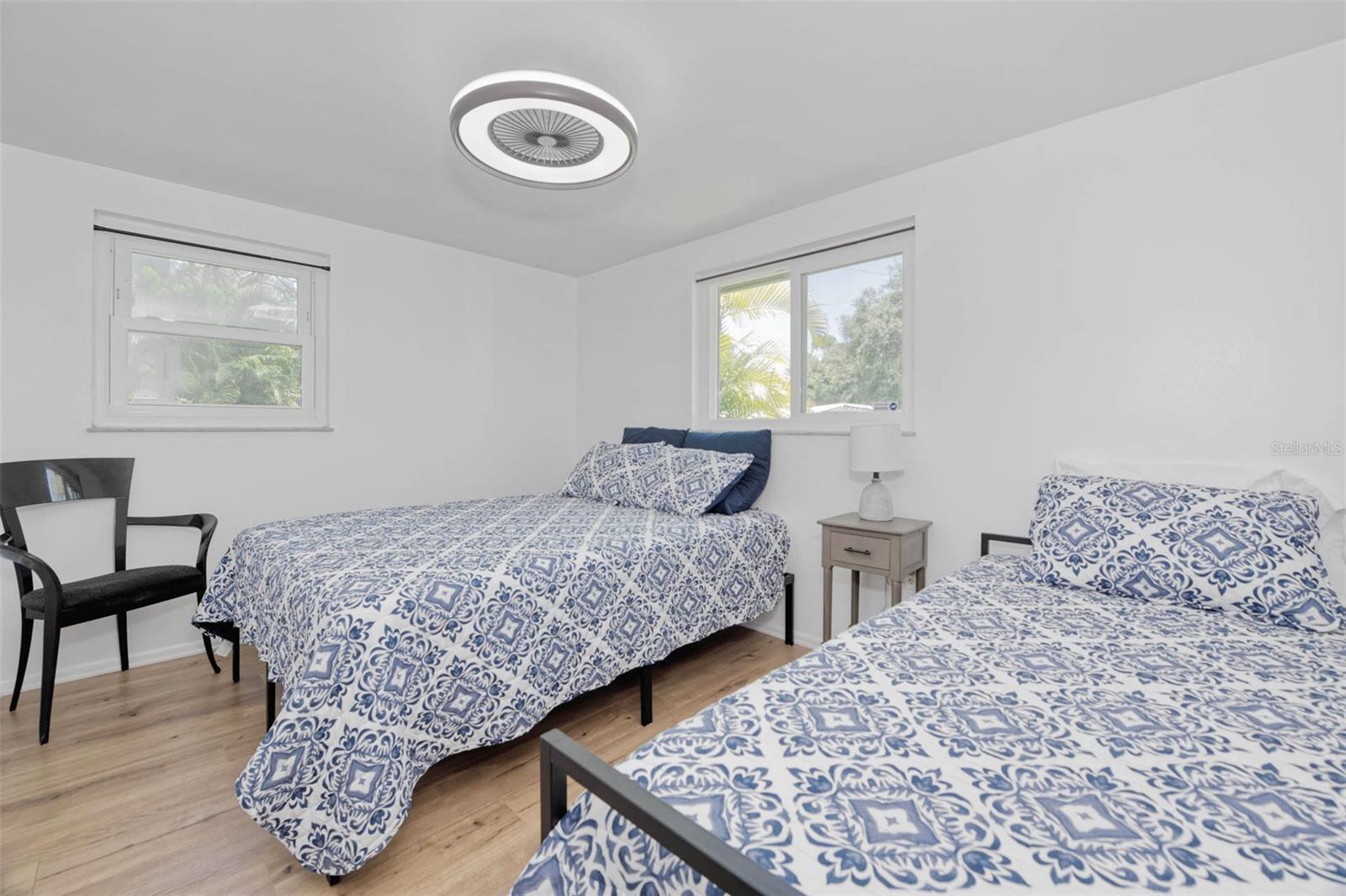 RESTFUL PINES - Residential Lease