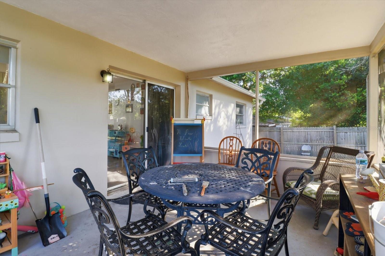 BEVERLY HILLS UNIT 04 - Residential