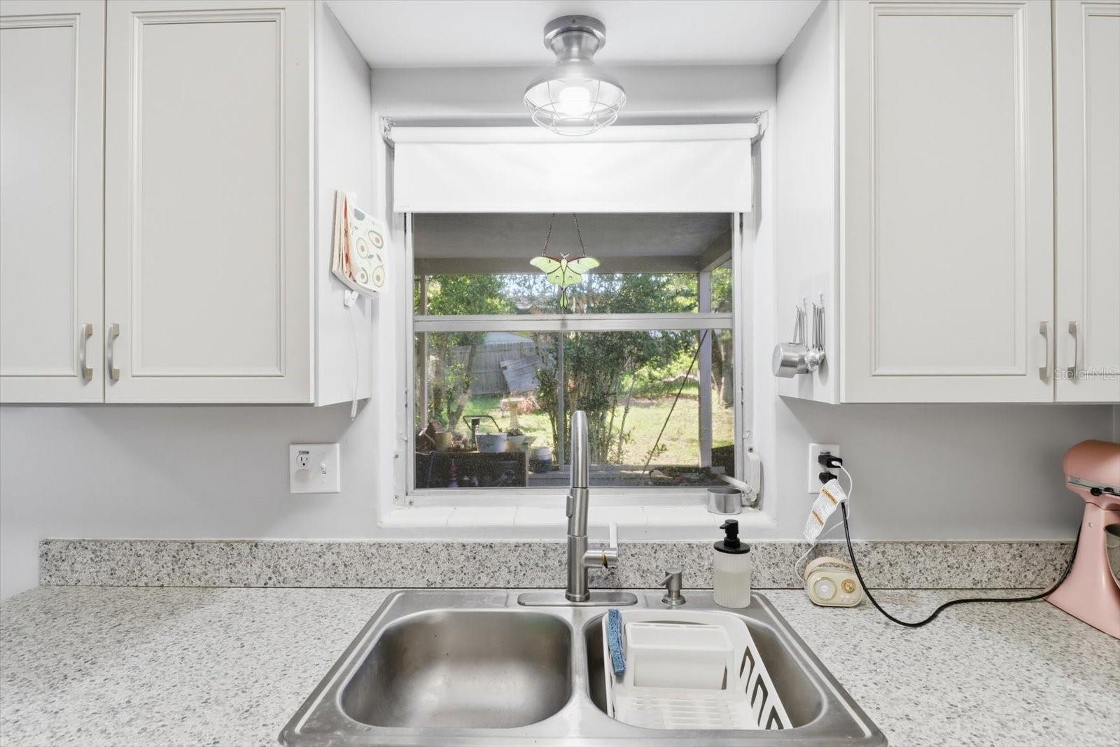 BEVERLY HILLS UNIT 04 - Residential