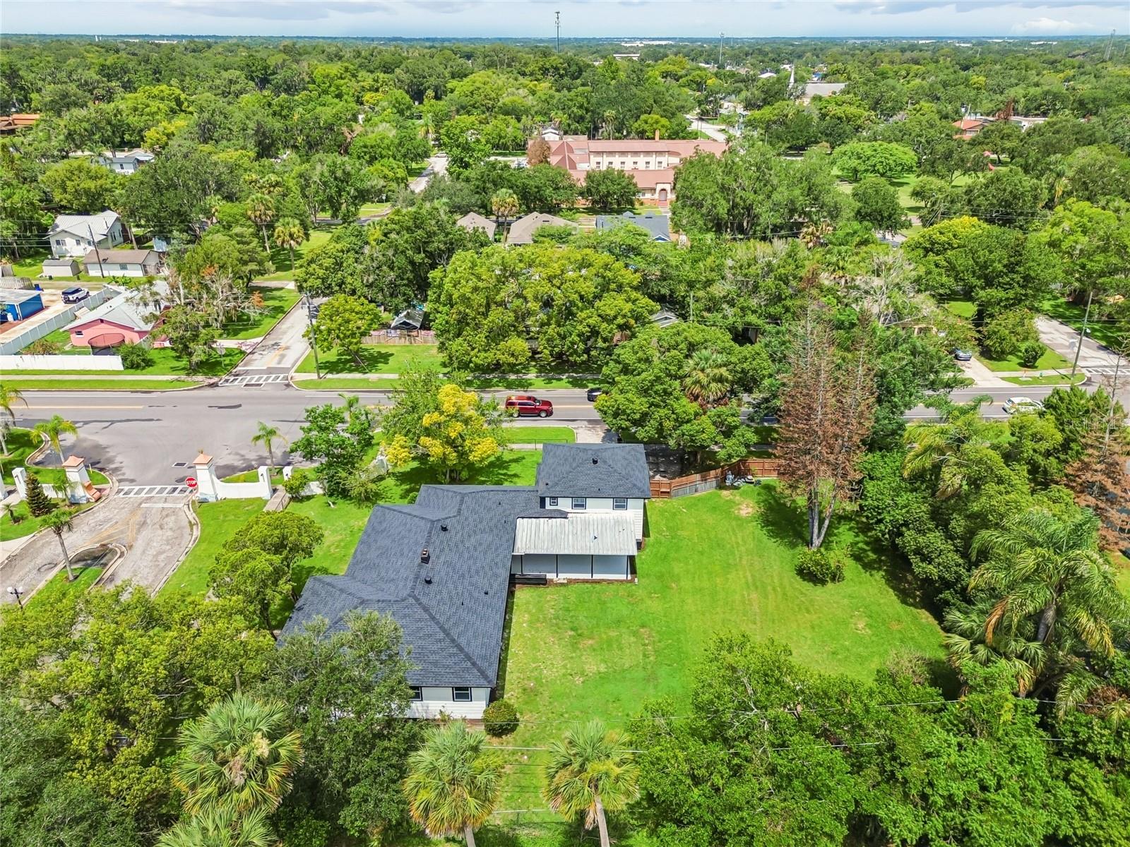 SAN LANTA - Residential