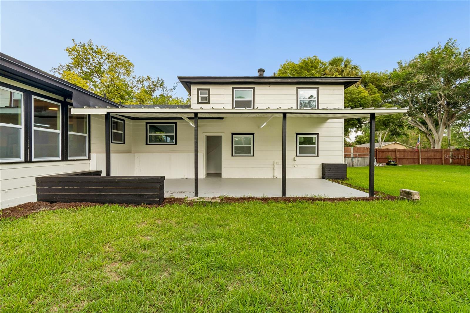 SAN LANTA - Residential