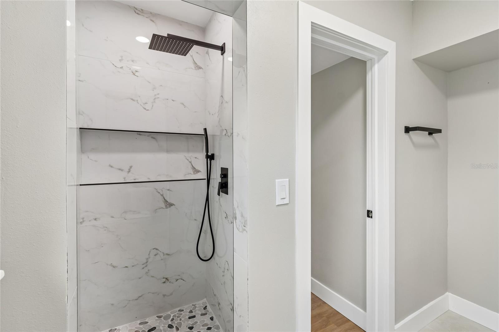 SAN LANTA - Residential