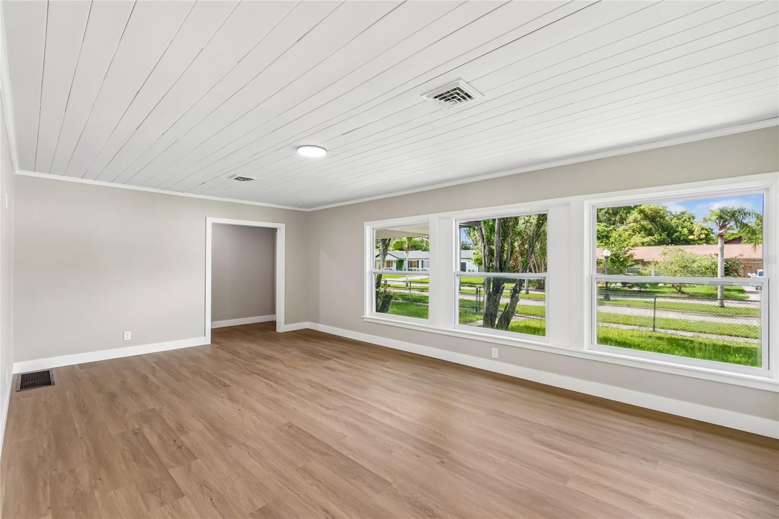 SAN LANTA - Residential