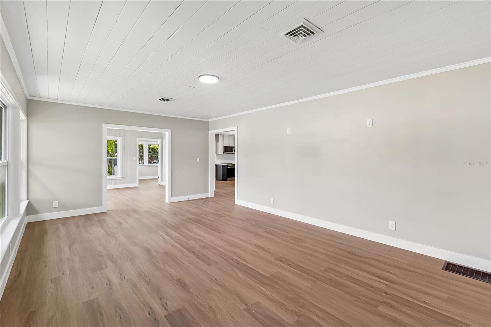 SAN LANTA - Residential