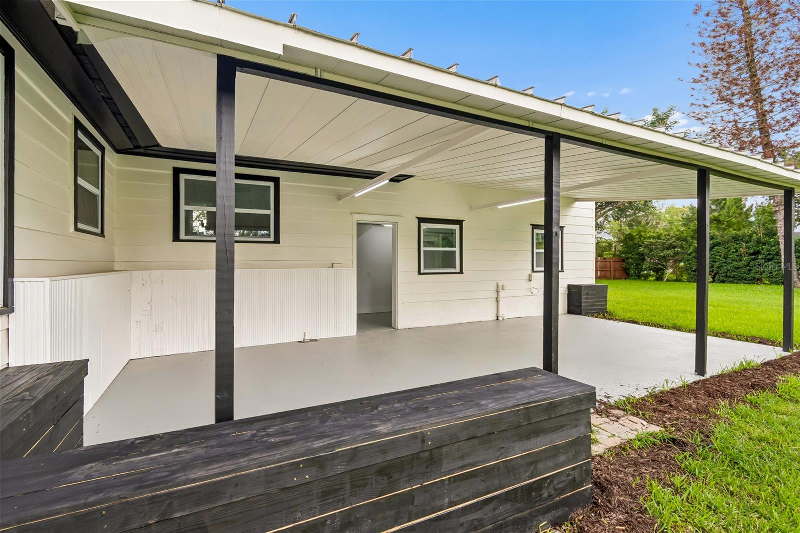 SAN LANTA - Residential