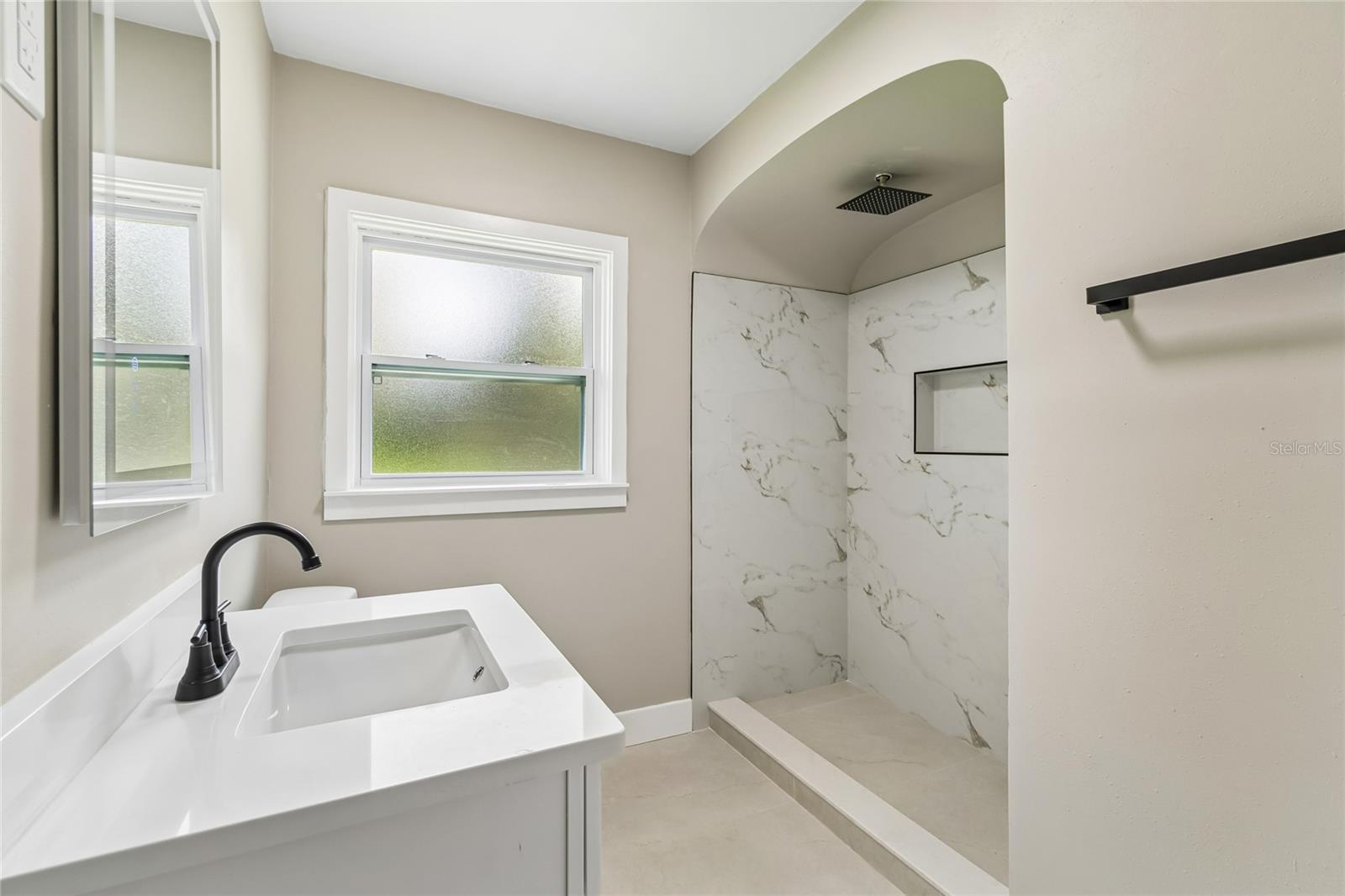 SAN LANTA - Residential