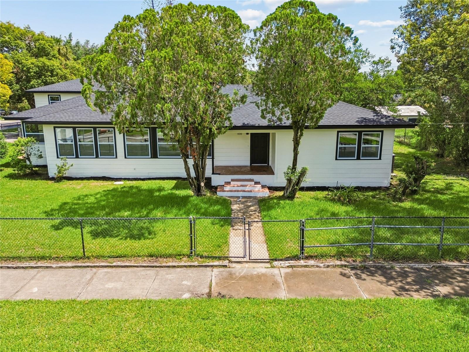 SAN LANTA - Residential
