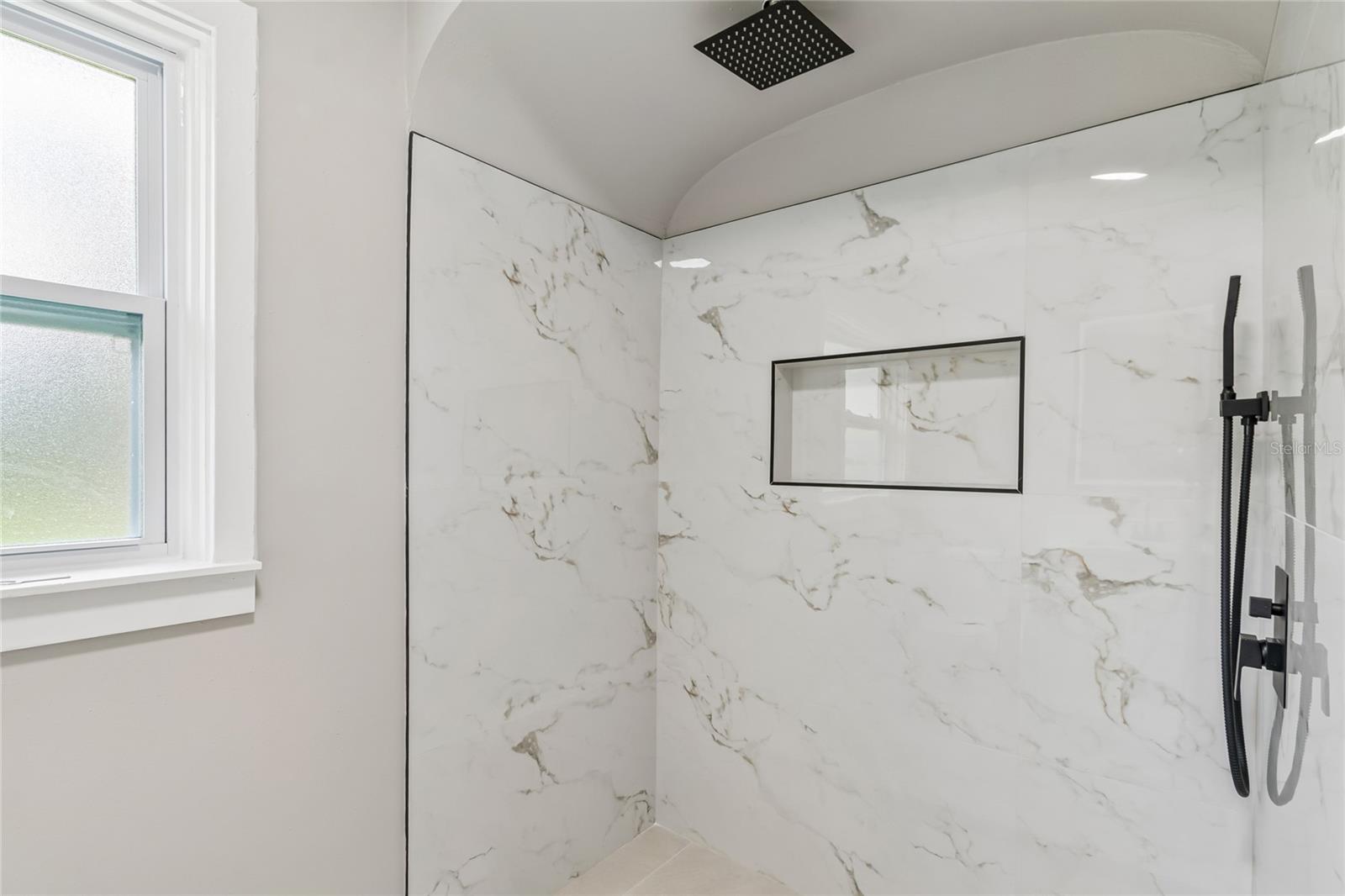 SAN LANTA - Residential