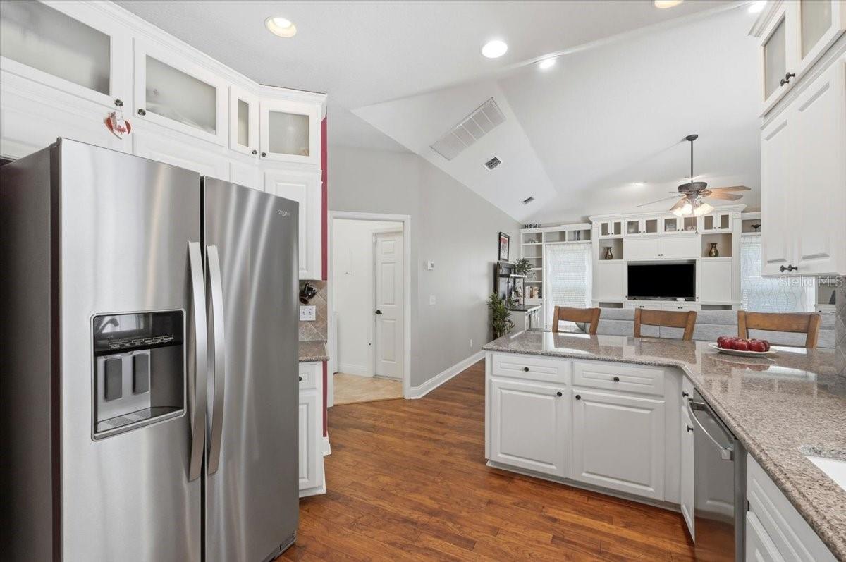 SUMMERLAND HILLS SOUTH - Residential