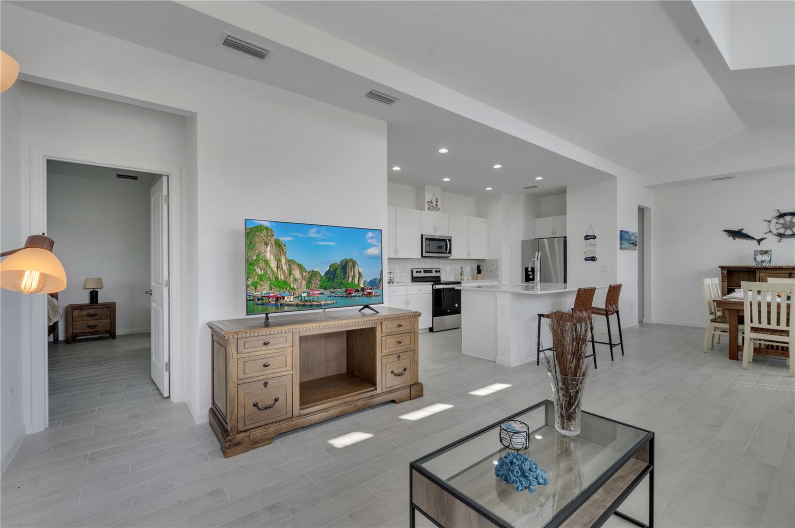 LATITUDE/DAYTONA BEACH PH 5 - Residential
