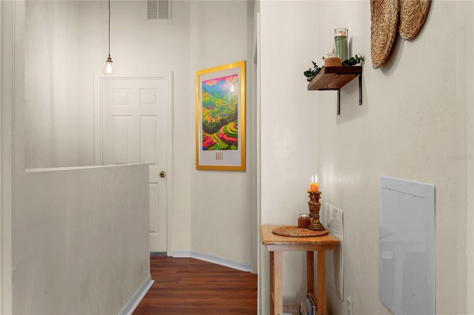 OAKS CONDO - Residential