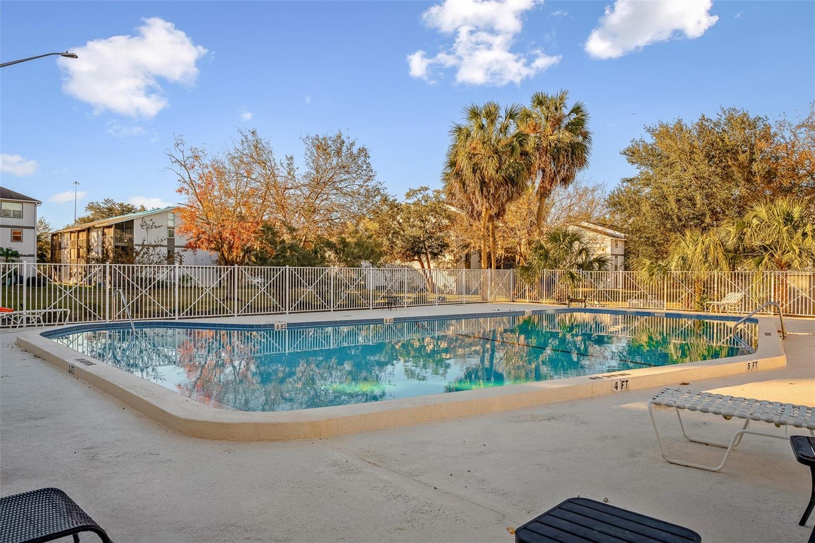 OAKS CONDO - Residential