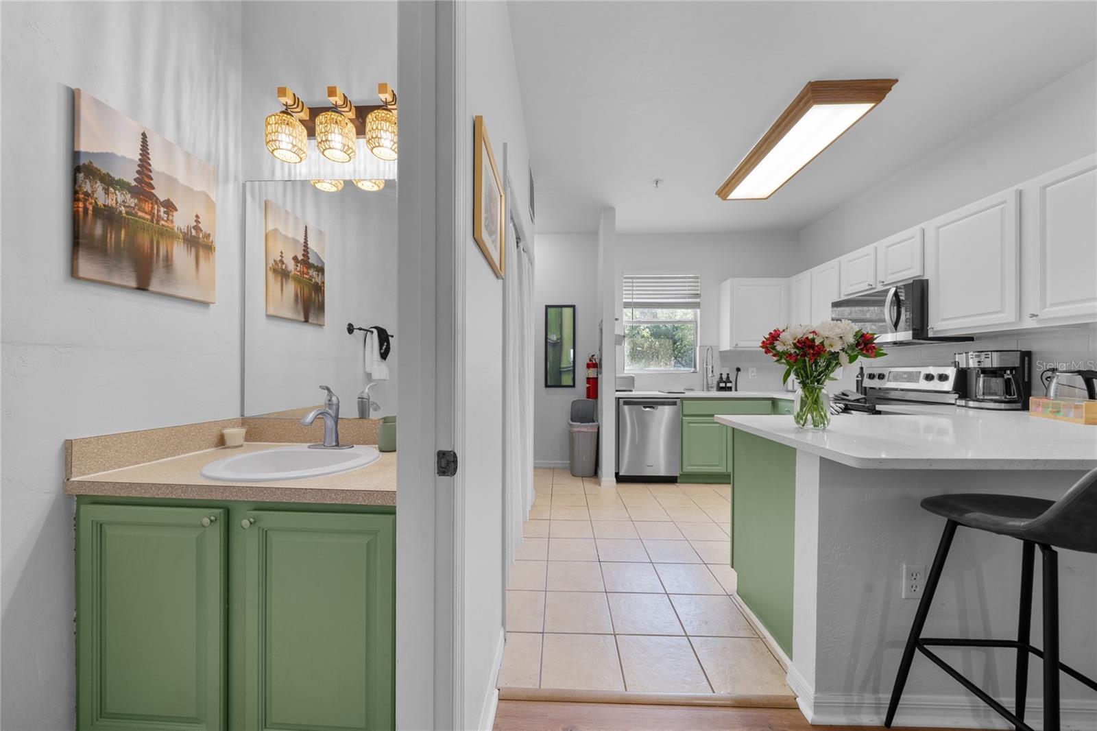 OAKS CONDO - Residential